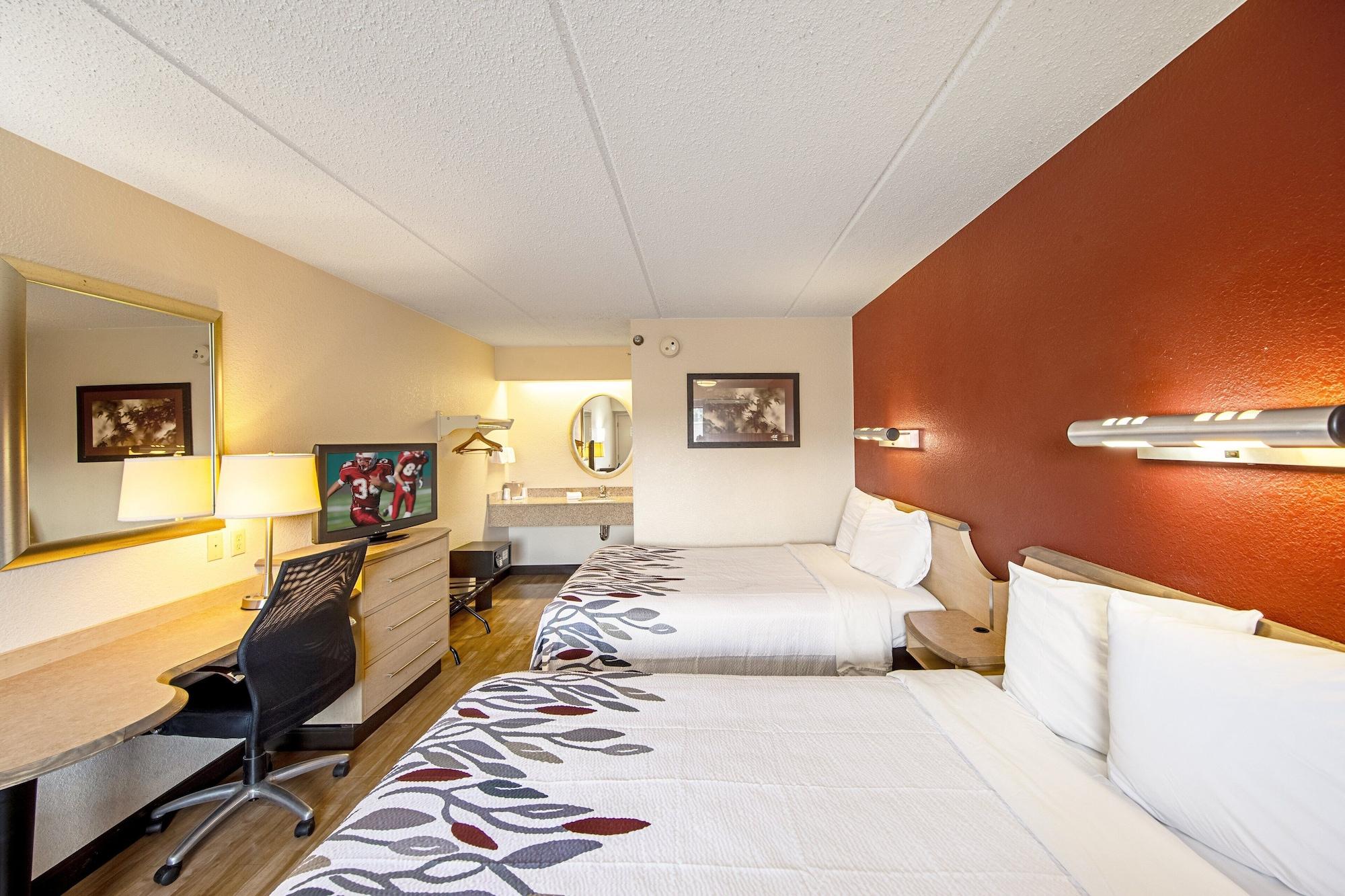 Motel Red Roof Coliseum